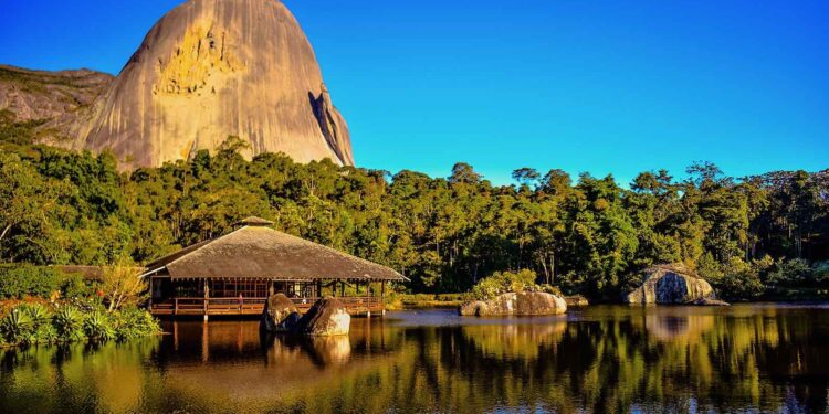 Os Destinos Mais Fotogênicos do Brasil (e Como Visitar Gastando Pouco)