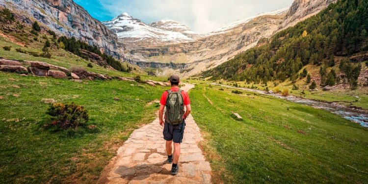 Destinos Imperdíveis no Brasil para Quem Vai Viajar Sozinho pela Primeira Vez