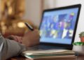 Renda Extra Criando e Vendendo Infoprodutos: Cursos Online e Ebooks Para Iniciantes